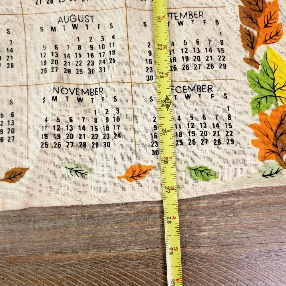 Vintage 1979 Cottage Farmhouse Decor Linen Tea Towel Calendar